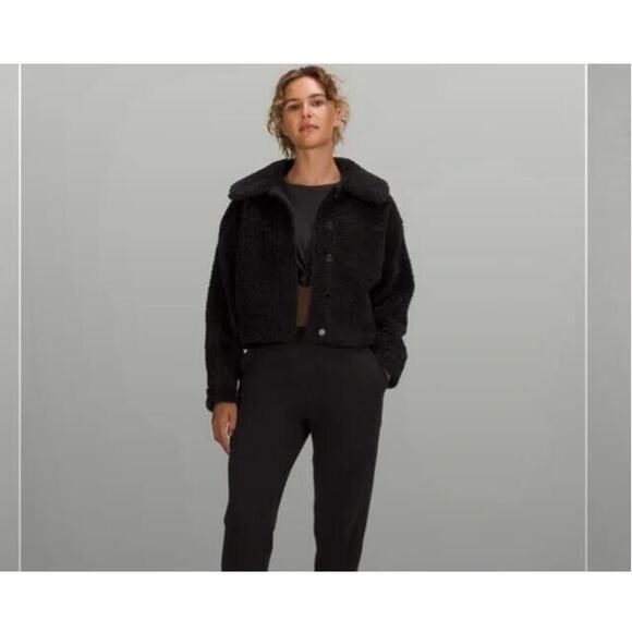 Lululemon Sz 4 Textured Fleece Button Jacket Black - Picture 1 of 9